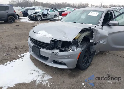 2015 Dodge Charger Sxt z USA, uszkodzony, nr VIN 2C3CDXJGXFH891493